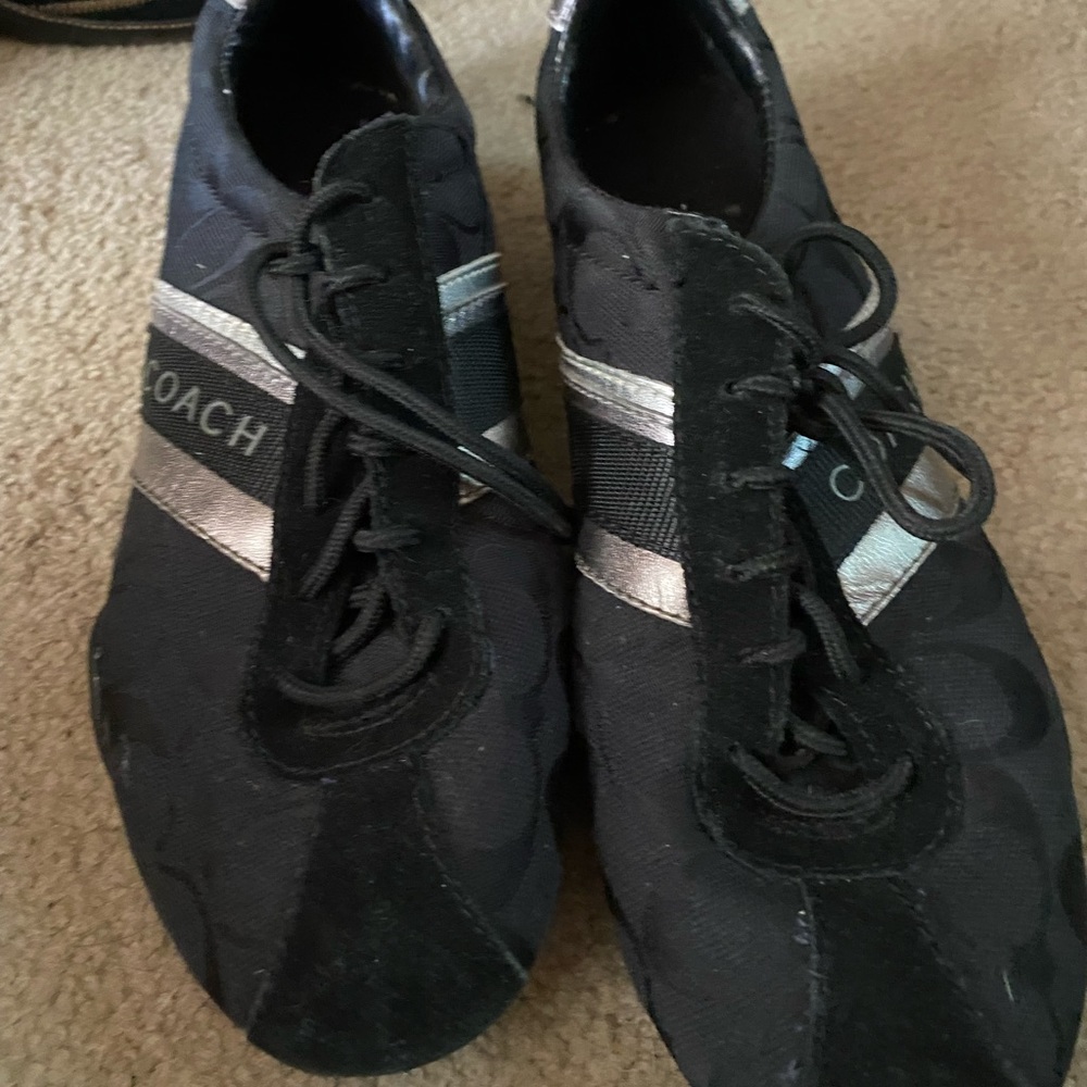 Coach brand monogram sneakers in black!